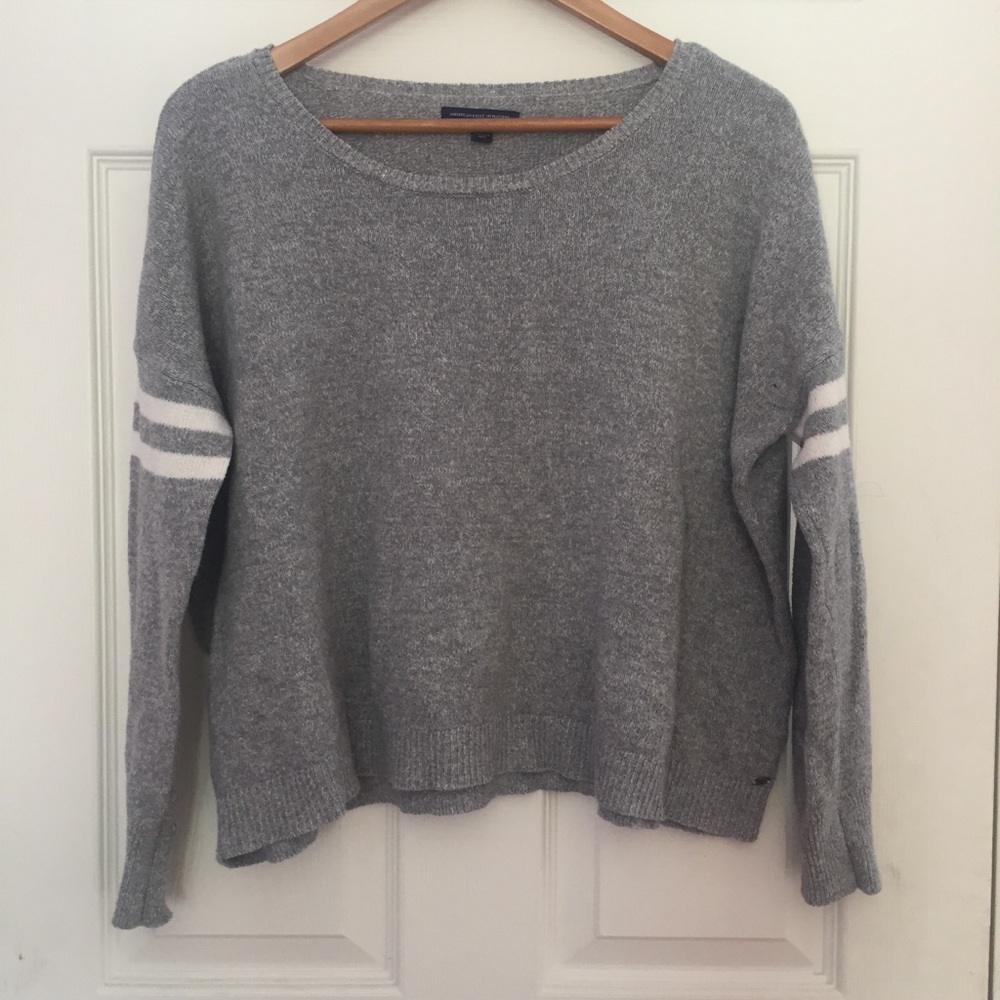 3/$20 American Eagle gray striped sleeve sweater
